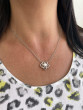 Stříbrný náhrdelník s perlou 22034.1