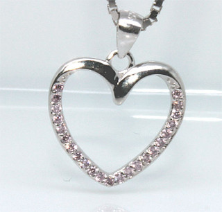 Stříbrný přívěsek srdce 305222