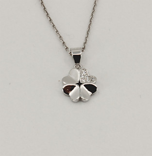 Stříbrný přívěsek se zirkony čtyřlístek 3070560004