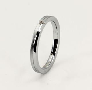 Minimalistický prsten z chirurgické oceli s diamantem GRSD25