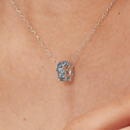 Korálek Brosway stříbro se zirkony FCL04