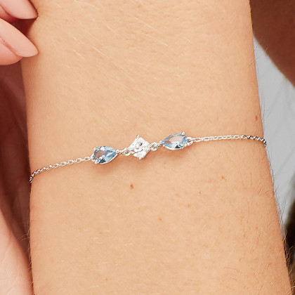 Dámský stříbrný náramek se zirkony Brosway Fancy Cloud Light Blue FCL111