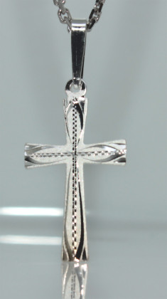 Stříbrný křížek na krk SZK009