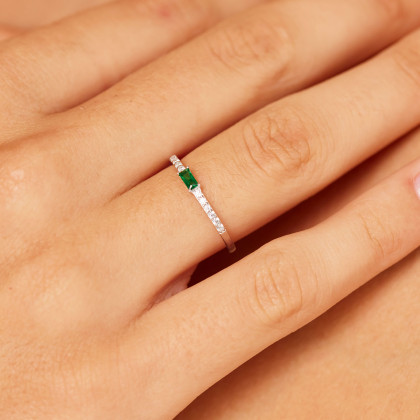 Jemný stříbrný prstýnek se zirkony Brosway Fancy Life Green FLG148