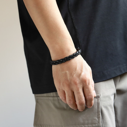 Kožený náramek s chirurgickou ocelí MBS188