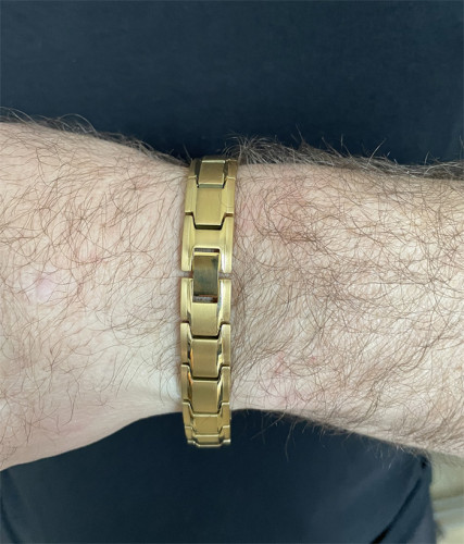 Zlatý magnetický náramek z chirurgické oceli WJHB707-GD