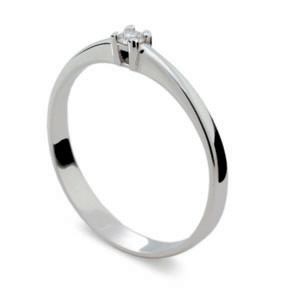 Stříbrný prstýnek se zirkonem 1904