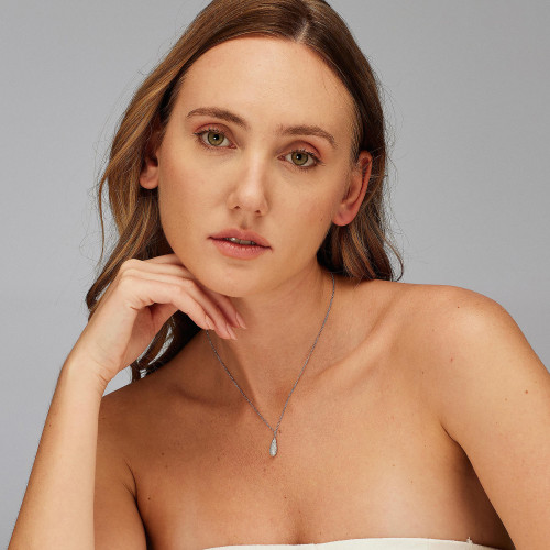 Dámský stříbrný náhrdelník Brosway Fancy Infinite White FIW123