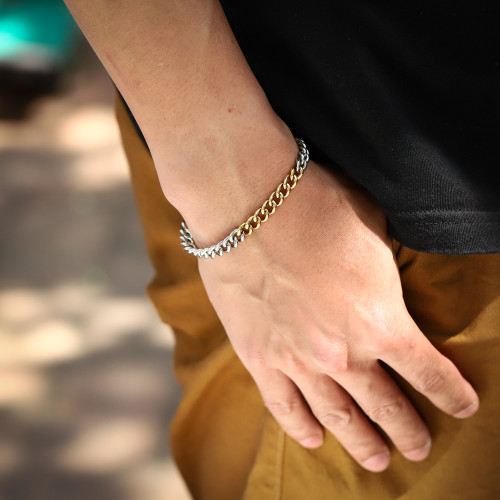 Moderní dvoubarevný náramek z chirurgické oceli BSS1012