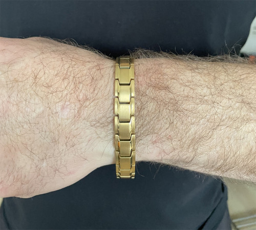 Magnetický náramek zlatý WJHB707-GD